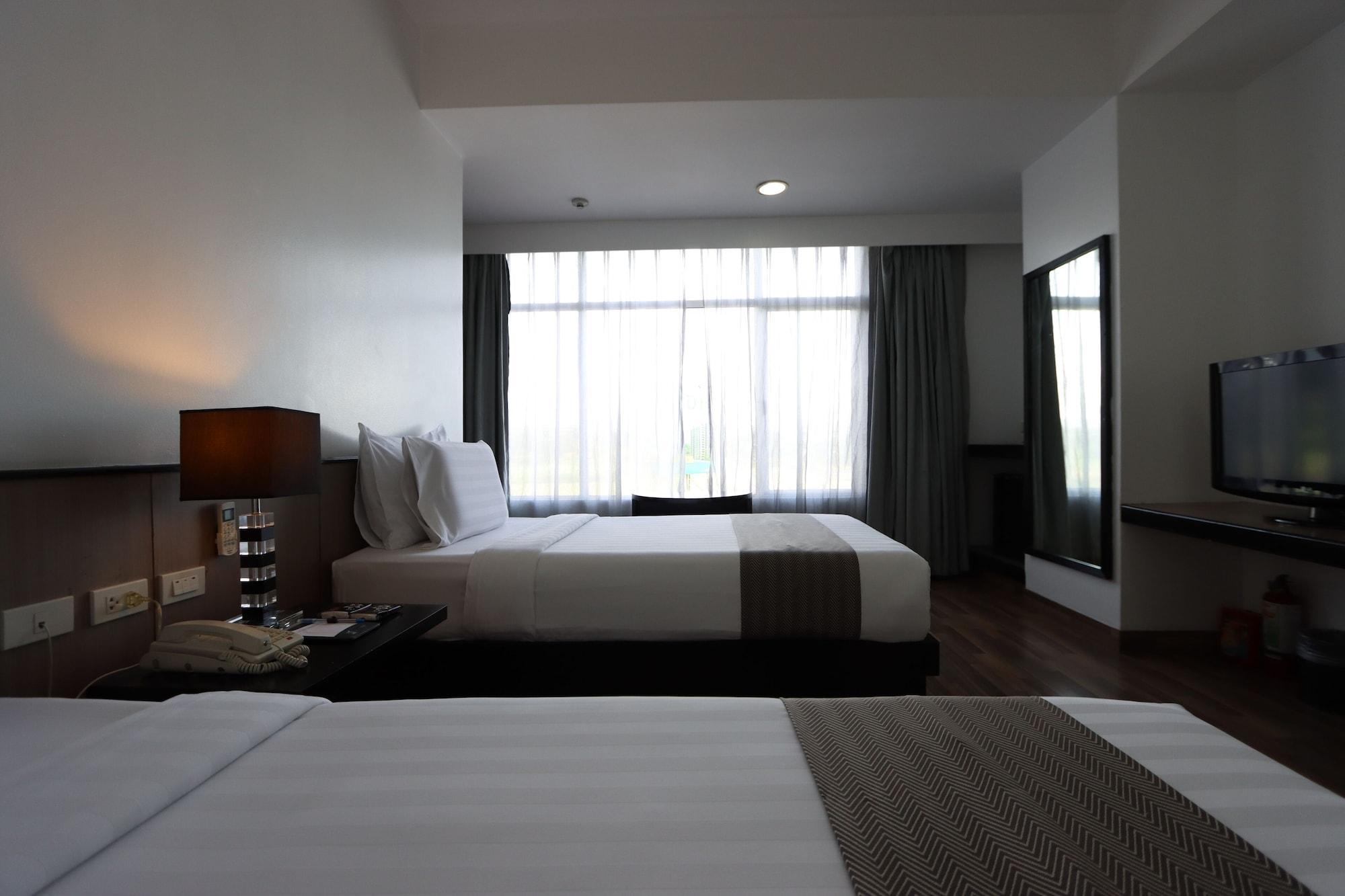 Paseo Premiere Hotel Santa Rosa  Bagian luar foto