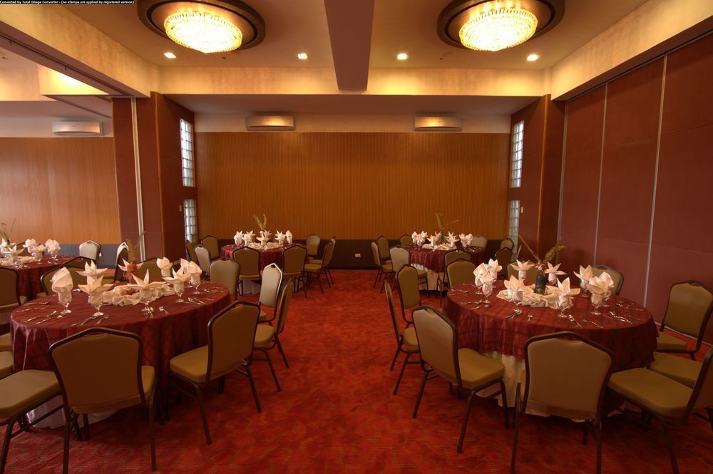 Paseo Premiere Hotel Santa Rosa  Bagian luar foto