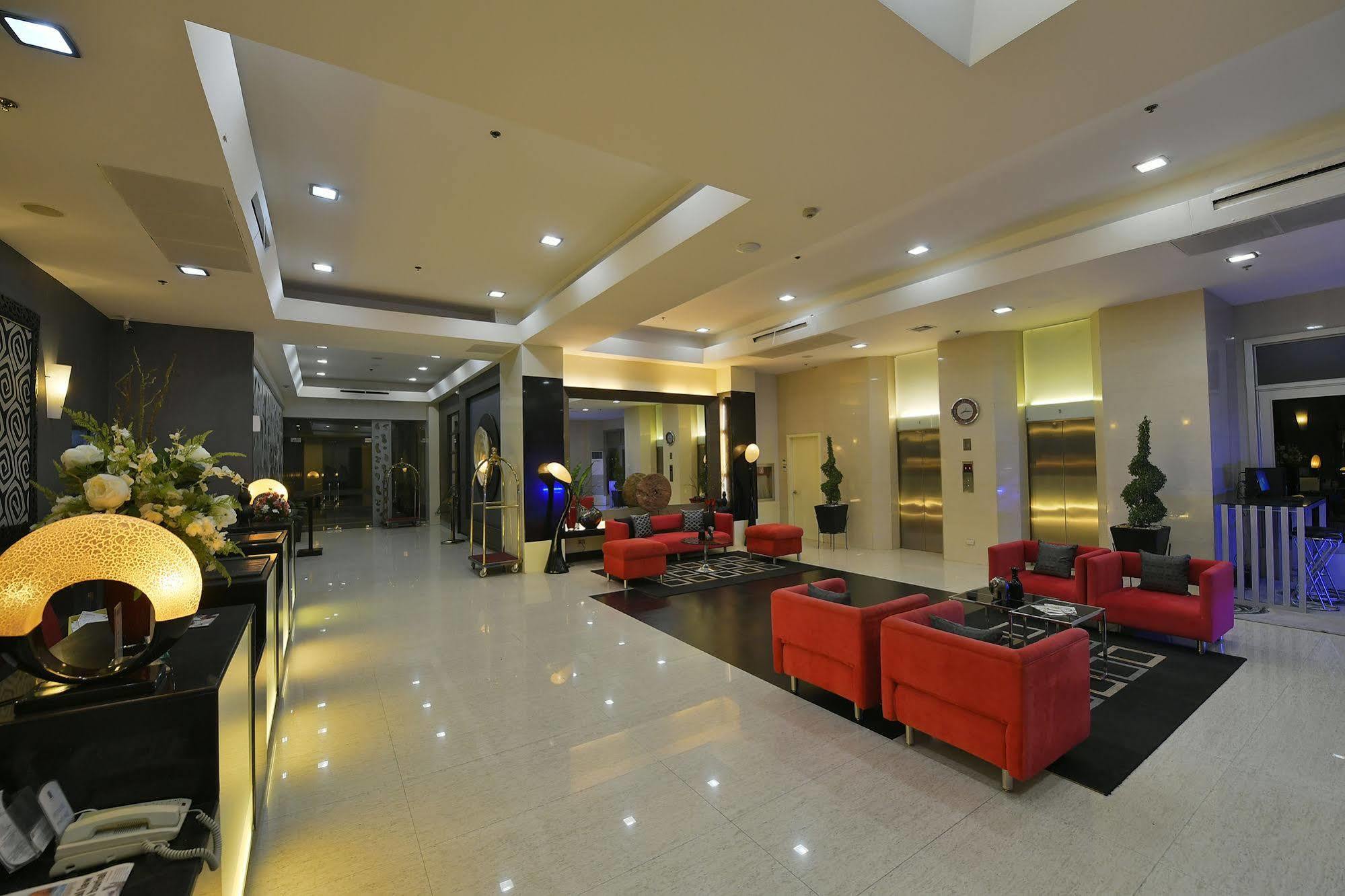 Paseo Premiere Hotel Santa Rosa  Bagian luar foto