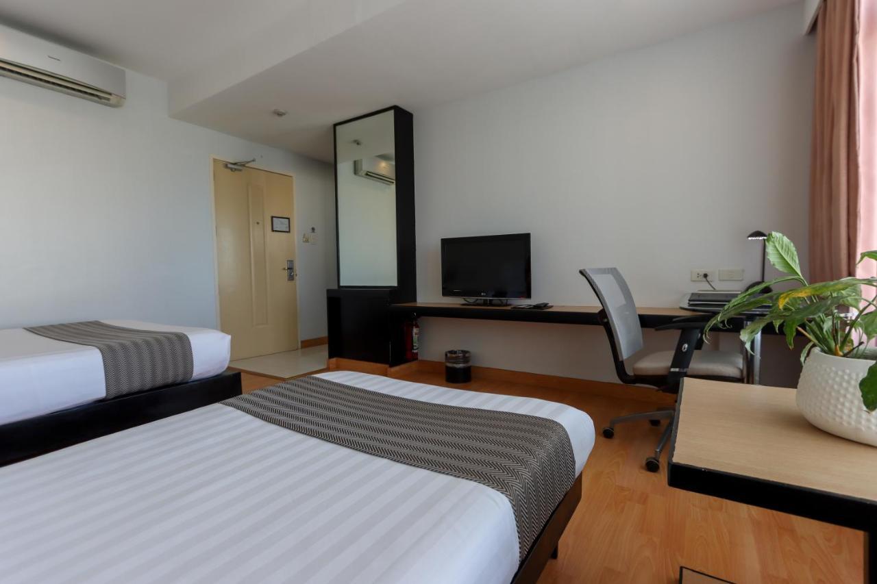 Paseo Premiere Hotel Santa Rosa  Bagian luar foto