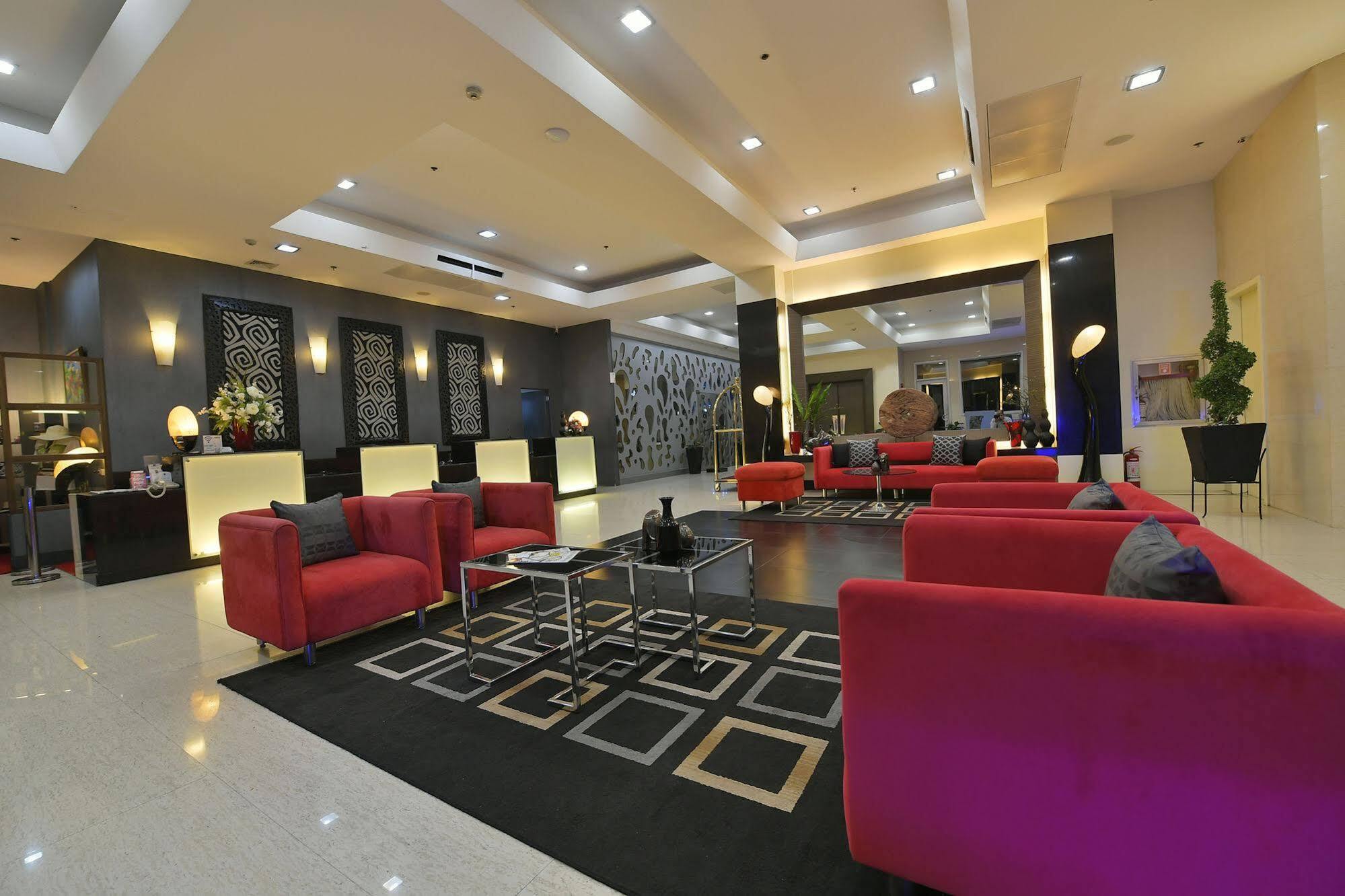 Paseo Premiere Hotel Santa Rosa  Bagian luar foto