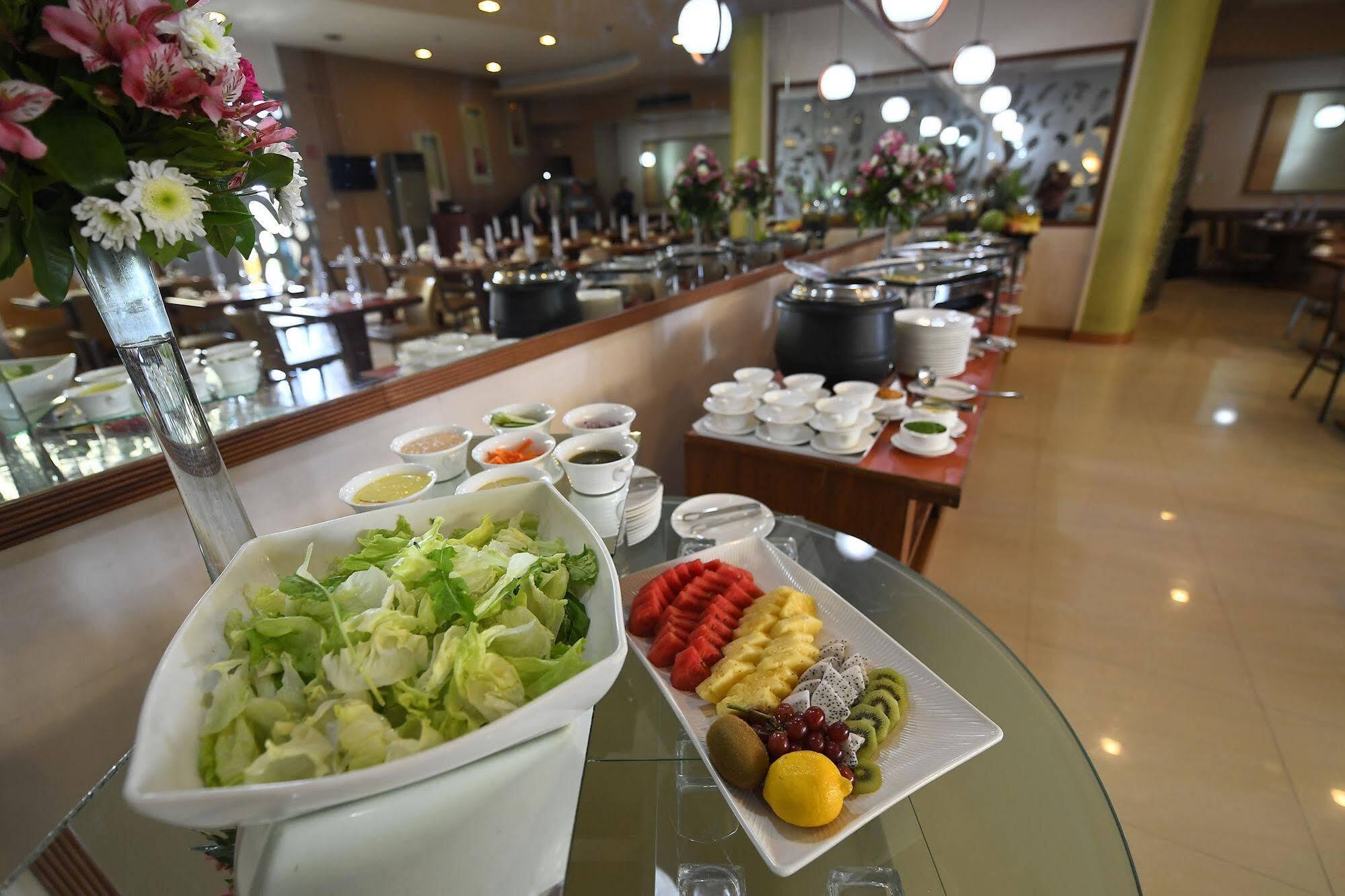 Paseo Premiere Hotel Santa Rosa  Bagian luar foto