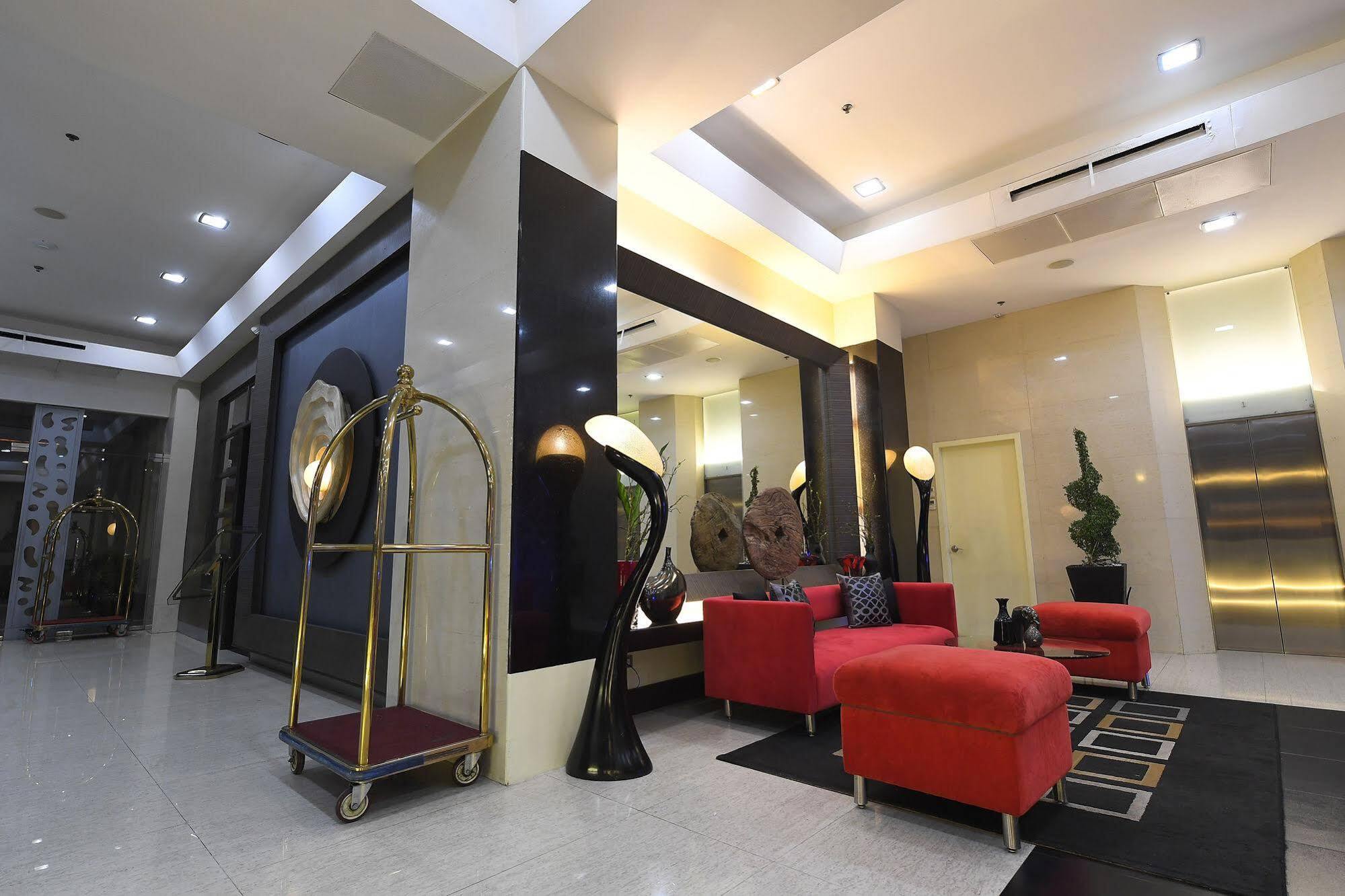 Paseo Premiere Hotel Santa Rosa  Bagian luar foto